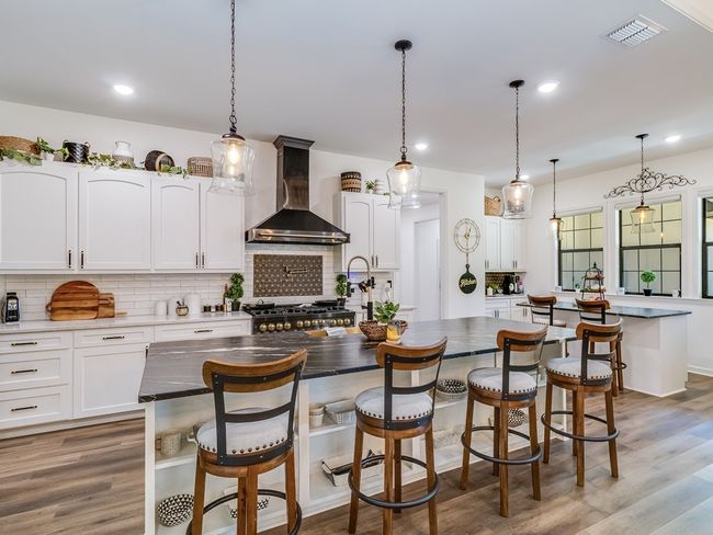 655 An County Road 403, Home with 3 bedrooms, 3 bathrooms and 3 parking in Palestine TX | Image 20