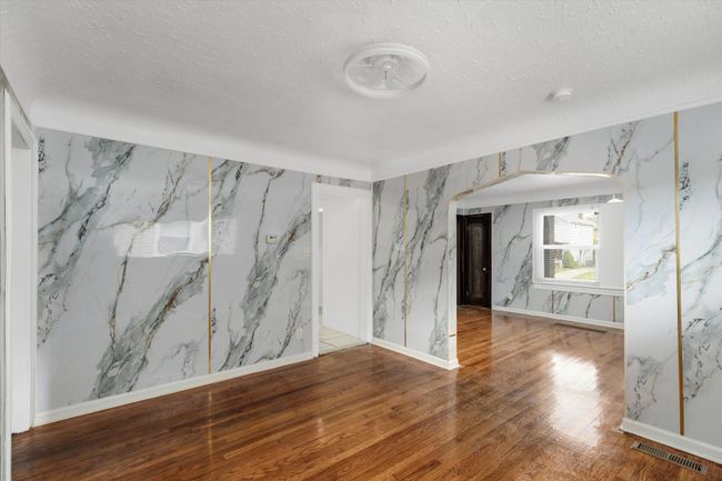 14375 Strathmoor St, House other with 5 bedrooms, 3 bathrooms and null parking in Detroit MI | Image 7