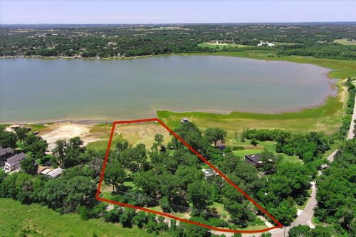 2435 E Lake Dr, Weatherford, TX, 76087-5912 | Card Image