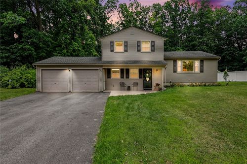 425 Tara Ln, Webster, NY, 14580-1823 | Card Image