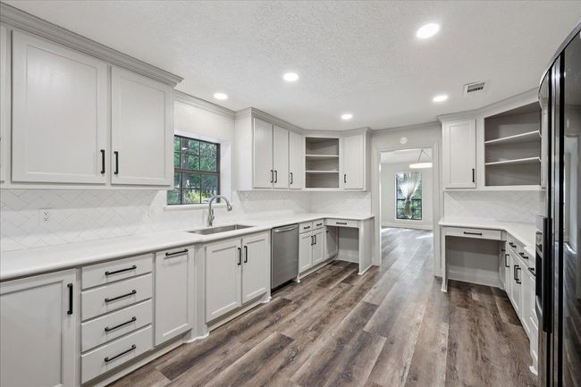 1480 Wellington Oaks St, House other with 3 bedrooms, 4 bathrooms and null parking in Beaumont TX | Image 12