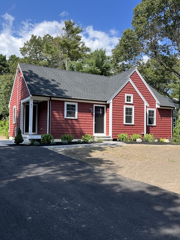Post N Rail Ave, Plymouth, MA 02360
