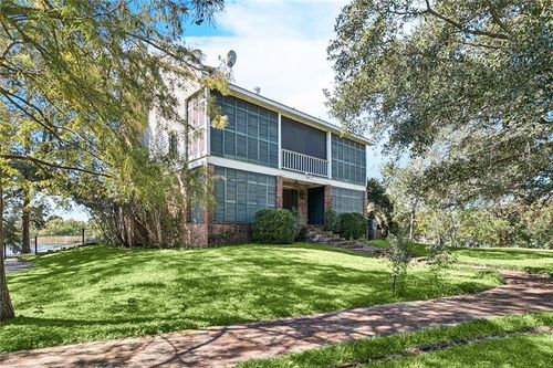 100 Island Dr, Slidell, LA, 70458-4212 | Card Image