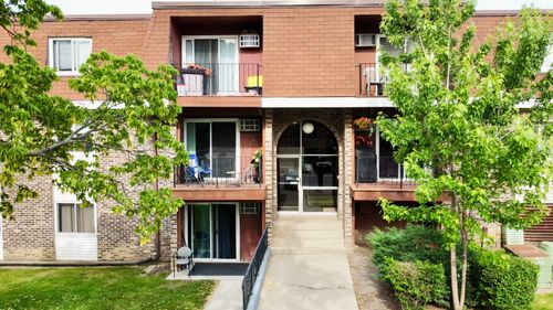 207-1085 Knoll Ln, Hoffman Estates, IL, 60169-1478 | Card Image