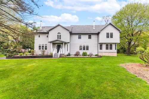 W329N4072 Lakeland Drive, Nashotah, WI, 53058 | Card Image