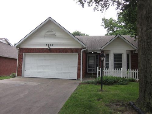 3906 Williamsbrook Dr, Saint Joseph, MO, 64506-3698 | Card Image