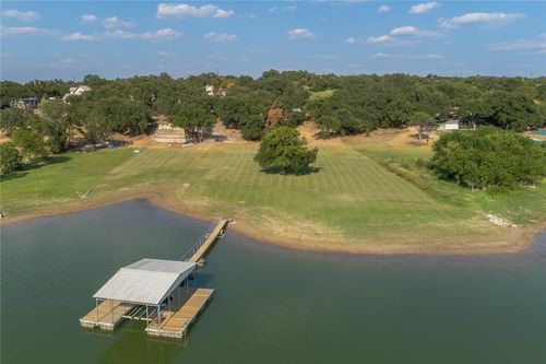 25203 Lake View Dr, Spicewood, TX, 78669-1557 | Card Image