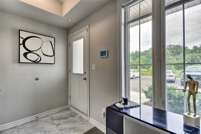 01 - 198 Pine Grove Rd, Condo with 2 bedrooms, 2 bathrooms and 2 parking in Vaughan ON | Image 5