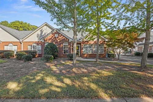 3728 Villa Springs Cir, Powder Springs, GA, 30127-5061 | Card Image