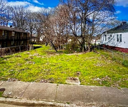 1631 Monsarrat St, Memphis, TN, 38109-1665 | Card Image