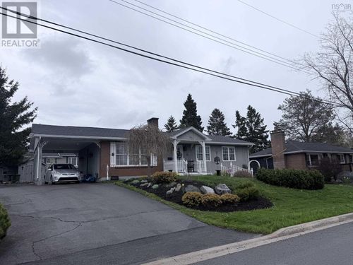 100 Churchill Dr, New Glasgow, NS, B2H1V2 | Card Image