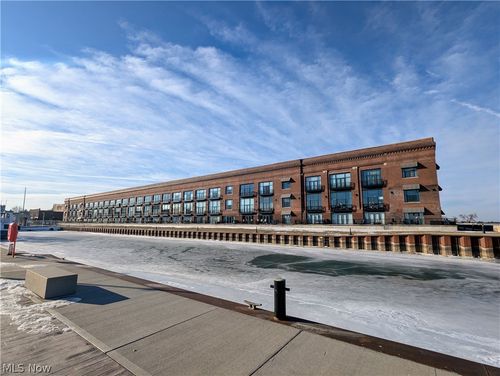 109-401 W Shoreline Dr, Sandusky, OH, 44870-0901 | Card Image