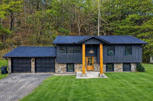 3139 Easy St, Pigeon Forge, TN, 37862-7587 | Card Image