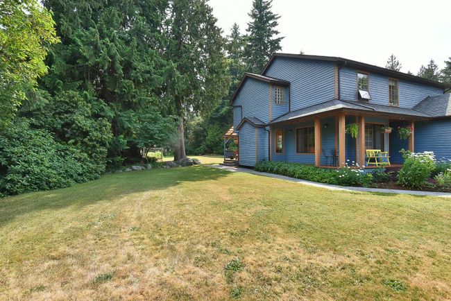 7865 Lohn Road, House other with 4 bedrooms, 2 bathrooms and 5 parking in Halfmoon Bay BC | Image 2