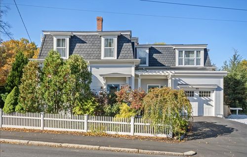 58 Hancock St, Lexington, MA, 02420-3421 | Card Image