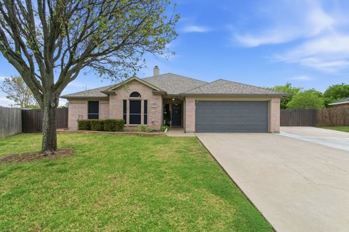 1051 Thistle Meade Cir, Burleson, TX, 76028-6789 | Card Image