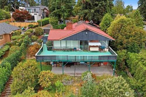 2444 72nd Ave Se, Mercer Island, WA, 98040-2617 | Card Image