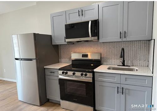 106-61 Field St, Waterbury, CT, 06702-1907 | Card Image