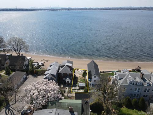 83 Rochelle, New York, NY, 10465 | Card Image