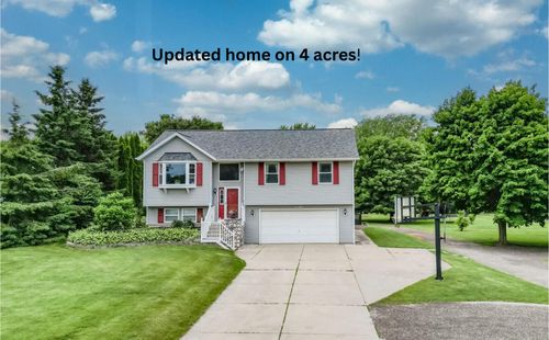 6414152 Mill Rd, Menomonee Falls, WI, 53051-5144 | Card Image
