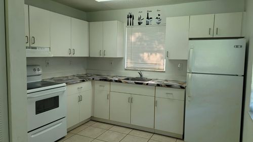 apt-4-2223 Taylor St, Hollywood, FL, 33020-4483 | Card Image