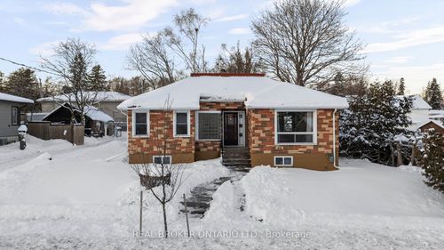 20 Rose Ave, Orillia, ON, L3V2N5 | Card Image