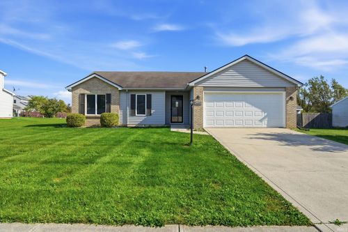405 Chiswell Run, Avilla, IN, 46710-9312 | Card Image