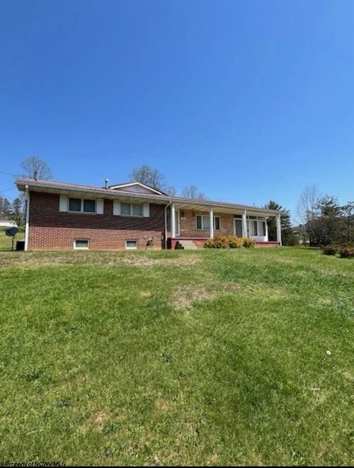 3089 State St, Gassaway, WV, 26624-7851 | Card Image