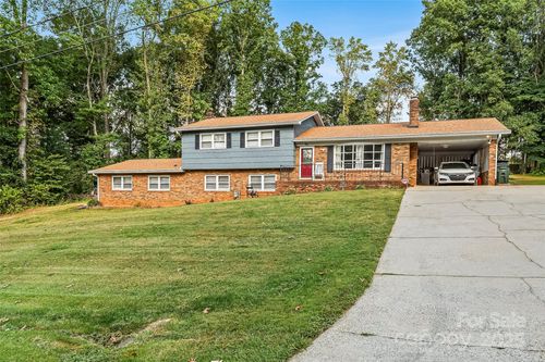 304 Parlier Ave Ne, Conover, NC, 28613-9312 | Card Image