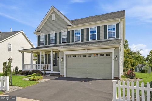 10 Hartfeld Rd, NEWTOWN, PA, 18940-2409 | Card Image