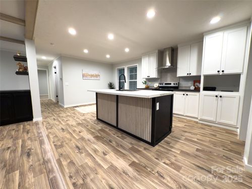 3093 Bear Trail Dr, Lenoir, NC, 28645-9736 | Card Image