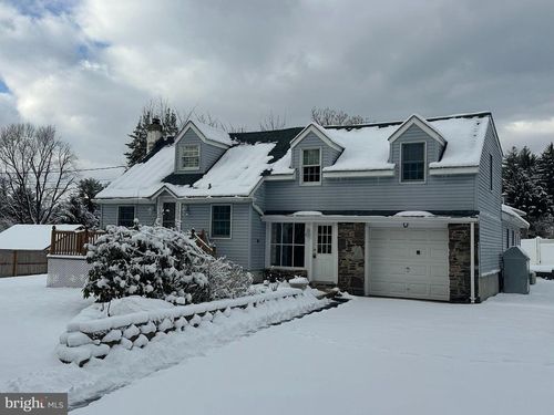 6 Cortlandt Ave, TITUSVILLE, NJ, 08560-1620 | Card Image