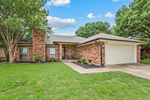 6616 High Lawn Ter, Watauga, TX, 76148-1525 | Card Image