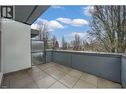 202-2075 E 1st Ave, Vancouver, BC, V5N1B6 | Card Image