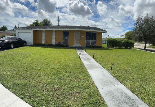 10610 Sw 204th Ter, Cutler Bay, FL, 33189-1355 | Card Image