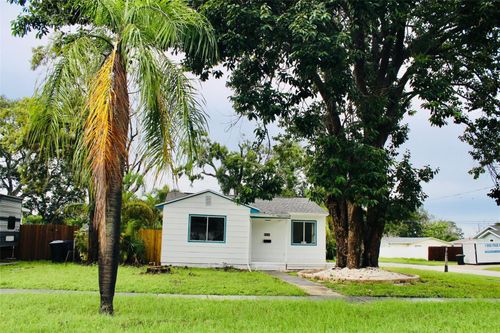 781 58th Ave Ne, St. Petersburg, FL, 33703-1601 | Card Image