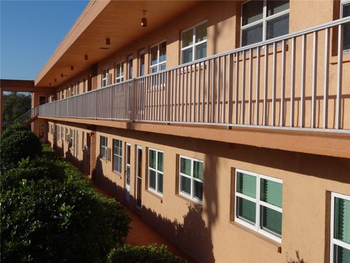 apt-106-3740 58th St N, SAINT PETERSBURG, FL, 33710-1975 | Card Image