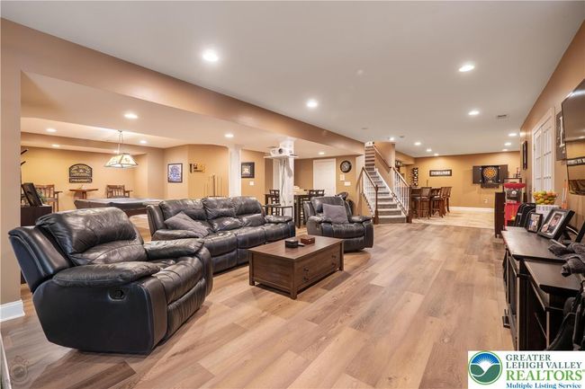 2307 Blackledge Dr, House other with 4 bedrooms, 5 bathrooms and null parking in Quakertown PA | Image 48