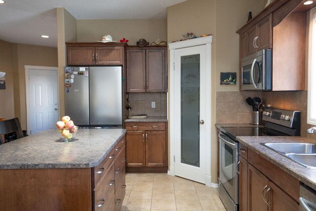 42 Falcon Drive, House other with 5 bedrooms, 3 bathrooms and 12 parking in New Sarepta AB | Image 9
