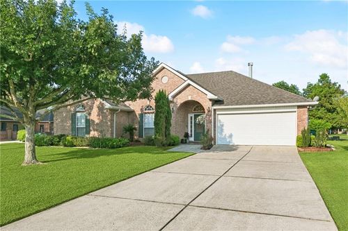 3804 Lake Catherine Dr, Harvey, LA, 70058-5510 | Card Image