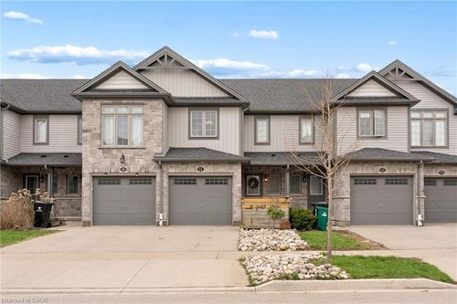 11 Wildflower Street, Kitchener, ON, N2P2X5 | Card Image