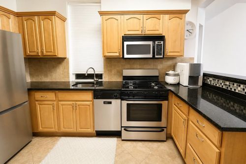 3r-395 2nd St, Jersey City, NJ, 07302-2281 | Card Image