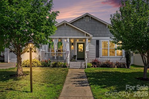 124 Tarrington Dr, Statesville, NC, 28625-2749 | Card Image