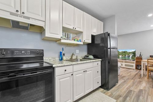 apt-10-180 River St, Waltham, MA, 02453-6519 | Card Image