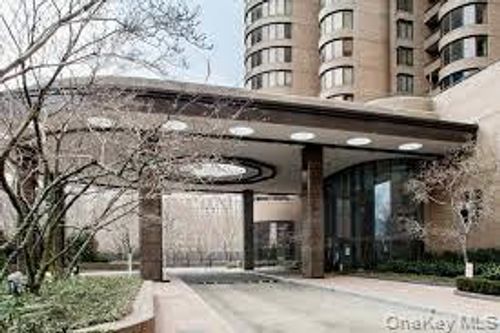 21j-330 E 38 St, New York, NY, 10016 | Card Image