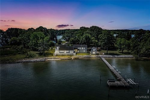 2215 Ditchley Rd, KILMARNOCK, VA, 22482-3304 | Card Image