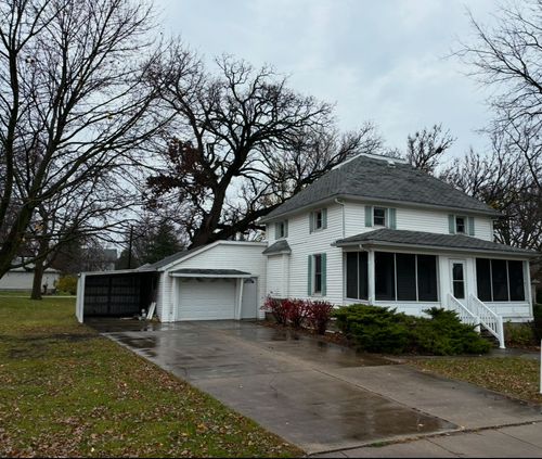608 E Locust St, Chatsworth, IL, 60921-9299 | Card Image