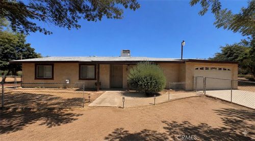 18050 Juniper, Hesperia, CA, 92345 | Card Image