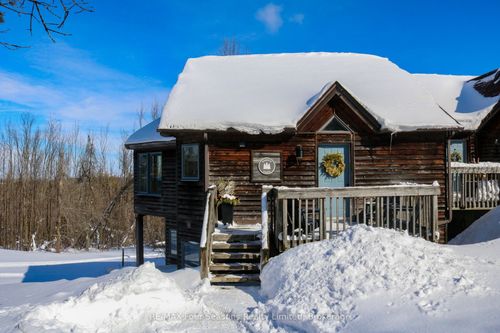 11-1945 Nottawasaga Concession 10 S, Duntroon, ON, L0M1H0 | Card Image