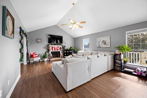 8715 Windhaven Rd, Ooltewah, TN, 37363-6514 | Card Image